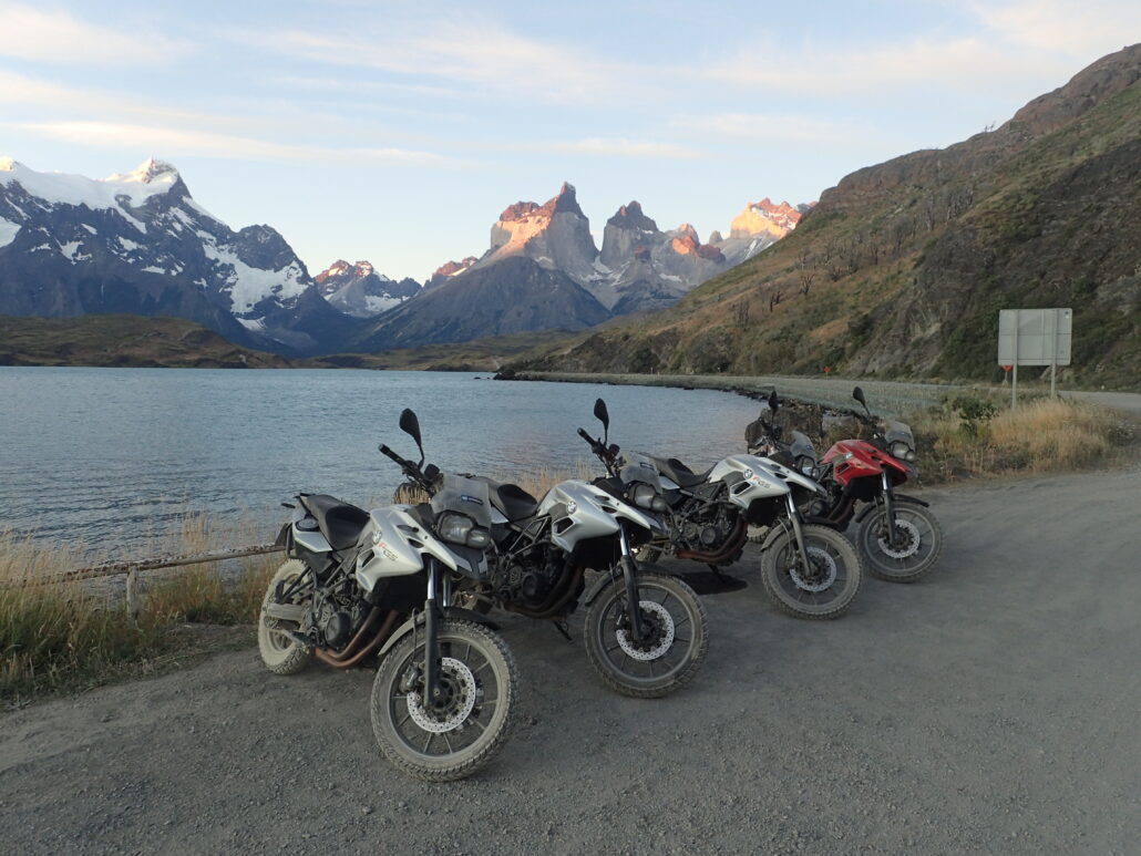 Torres del Paine
tour moto Patagonia Austral